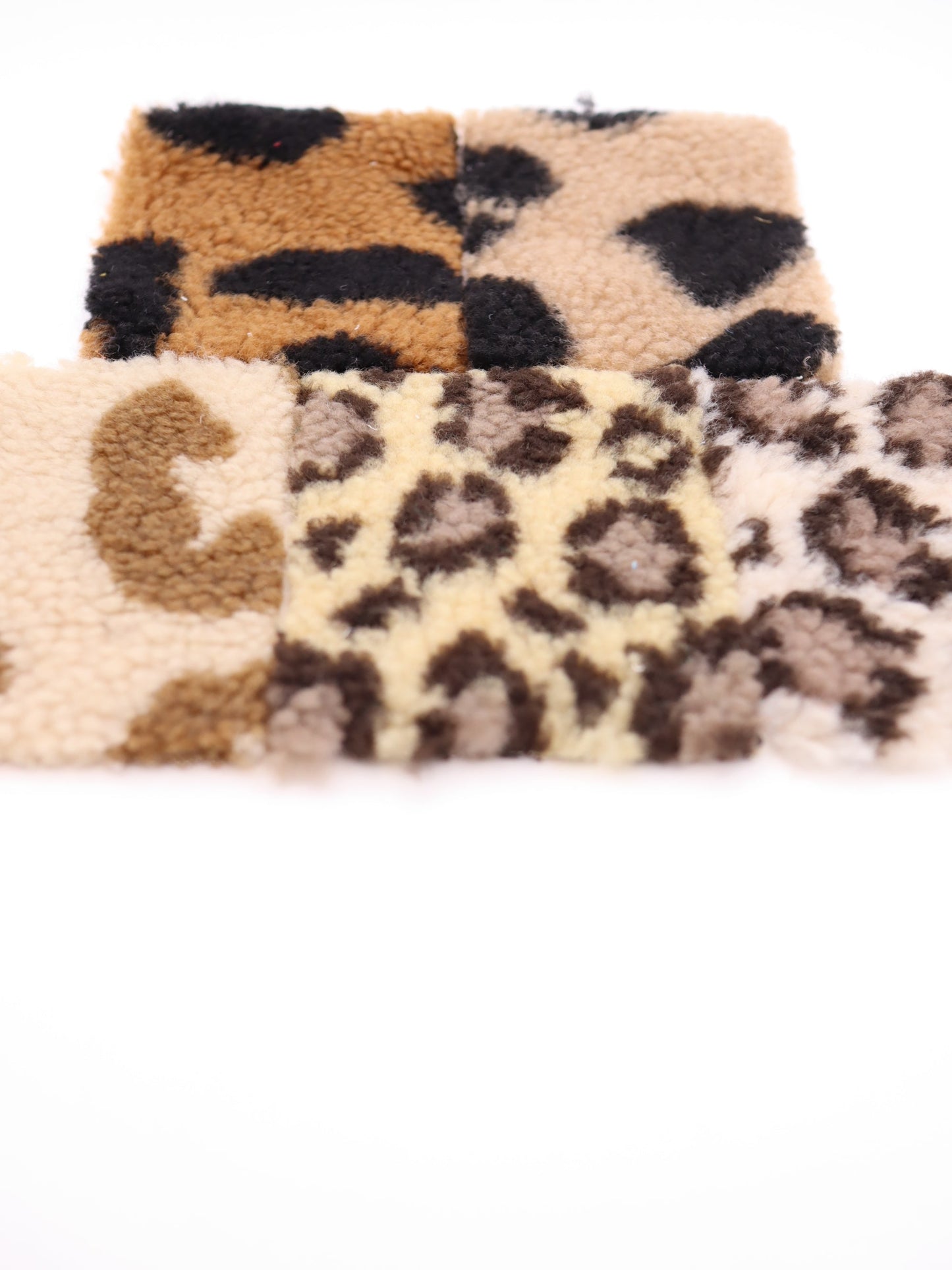 【25AW-033】ぶち＆ヒョウ柄ボアニット　/0.5ｙあたり=～1075円