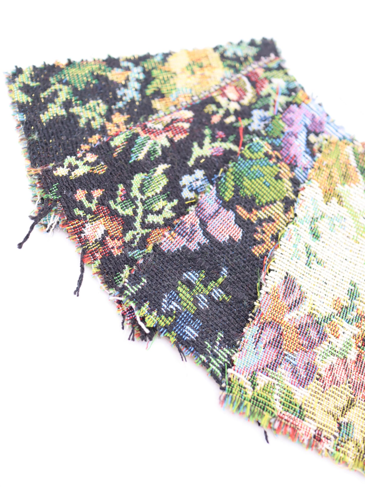 【25AW-044】フラワー柄ゴブラン　/0.5ｙあたり=～1045円