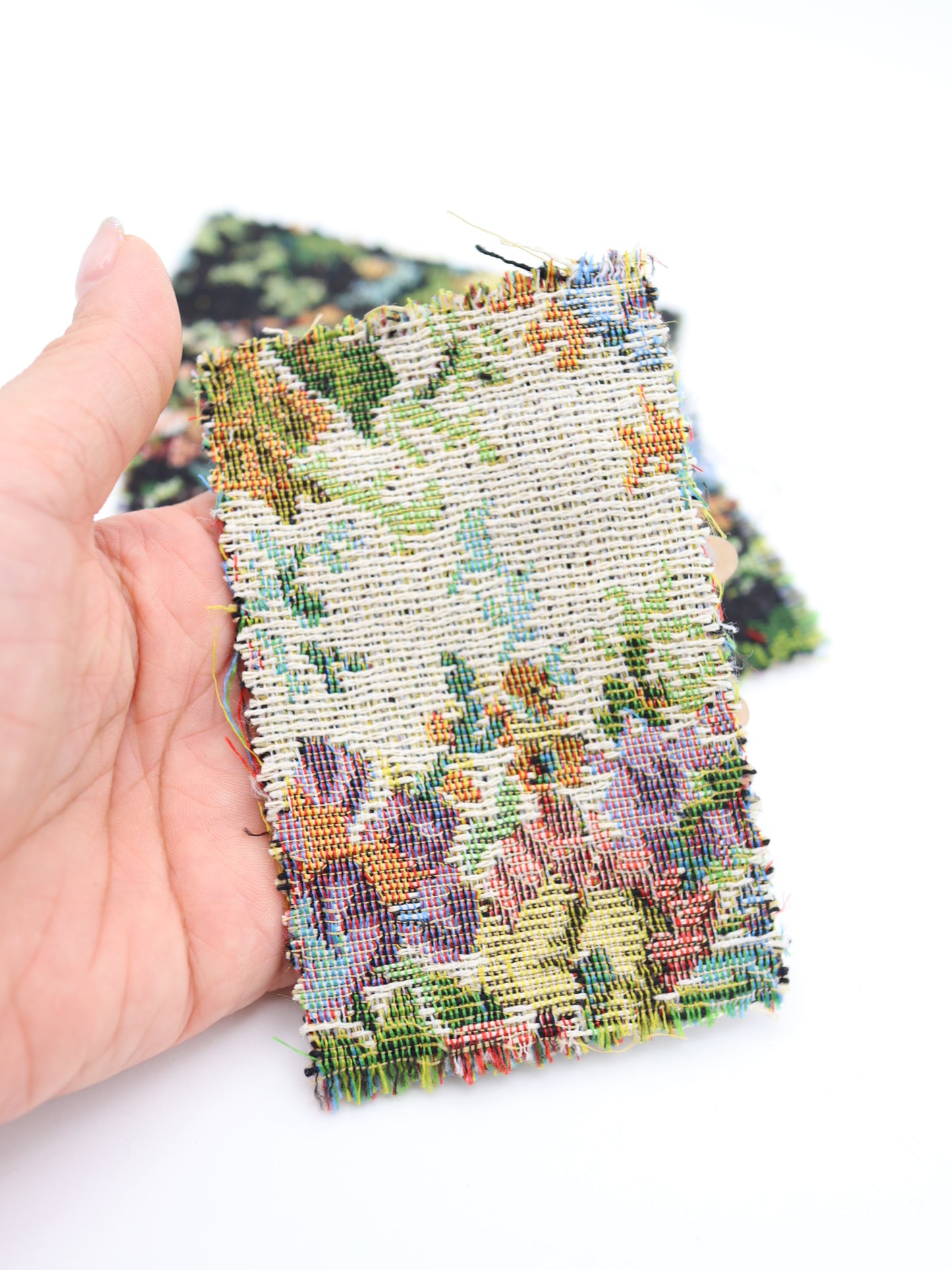 【25AW-044】フラワー柄ゴブラン　/0.5ｙあたり=～1045円