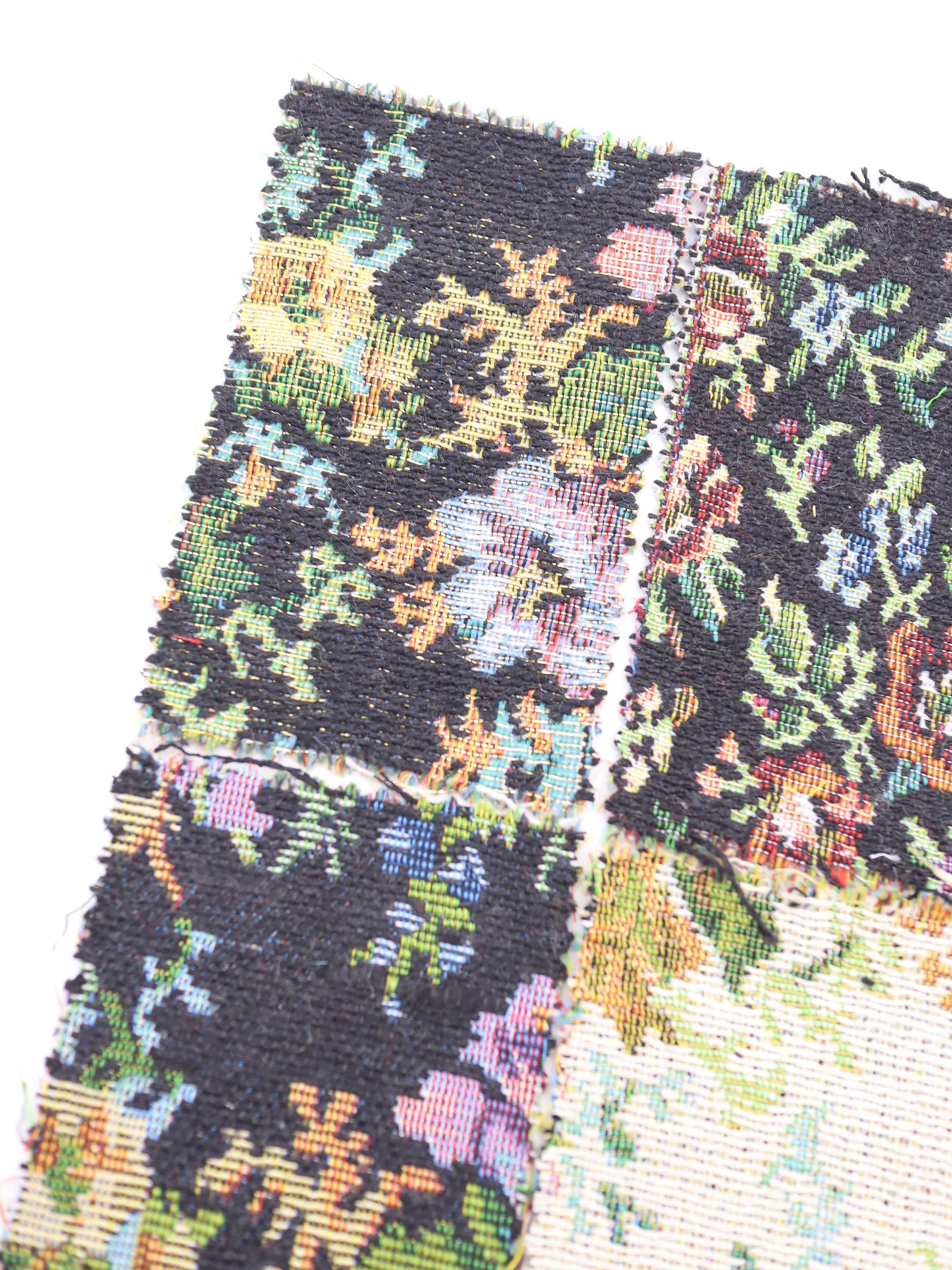 【25AW-044】フラワー柄ゴブラン　/0.5ｙあたり=～1045円