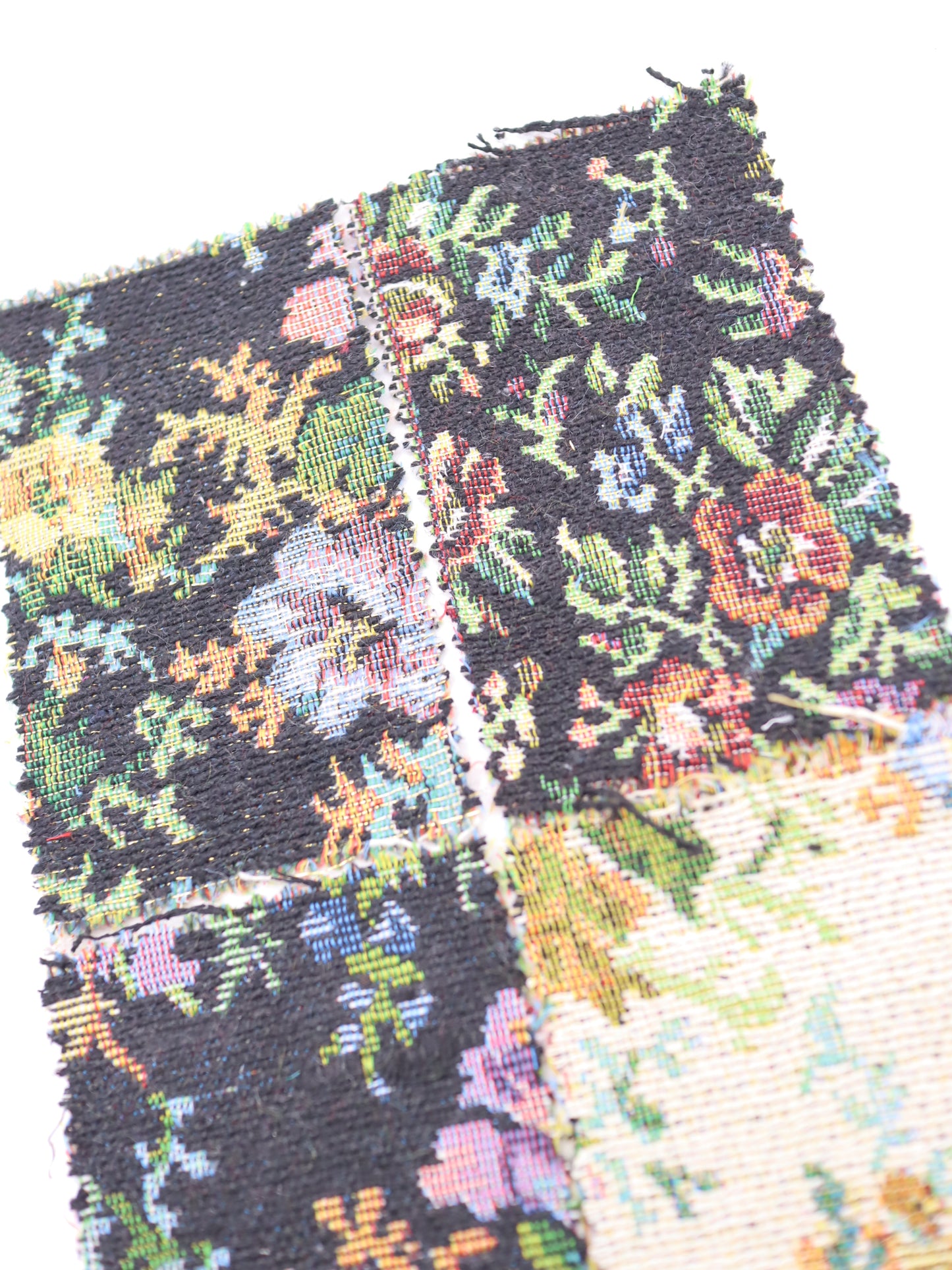 【25AW-044】フラワー柄ゴブラン　/0.5ｙあたり=～1045円