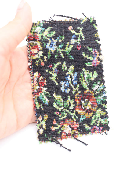 【25AW-044】フラワー柄ゴブラン　/0.5ｙあたり=～1045円