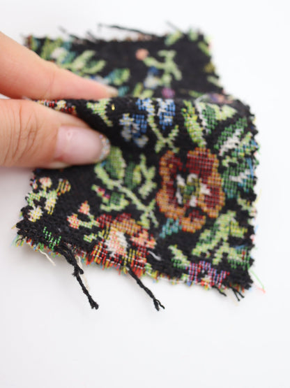 【25AW-044】フラワー柄ゴブラン　/0.5ｙあたり=～1045円