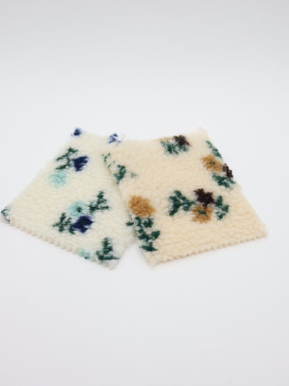 【25AW-032】フラワー柄ボアニット　/0.5ｙあたり=～1035円