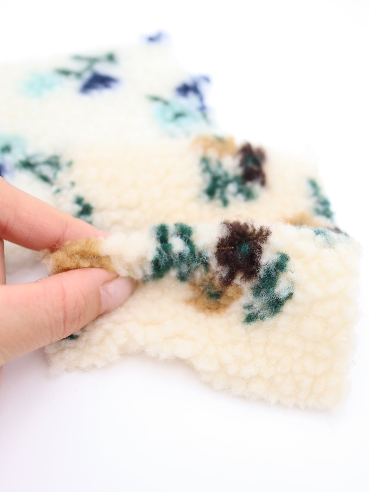 【25AW-032】フラワー柄ボアニット　/0.5ｙあたり=～1035円