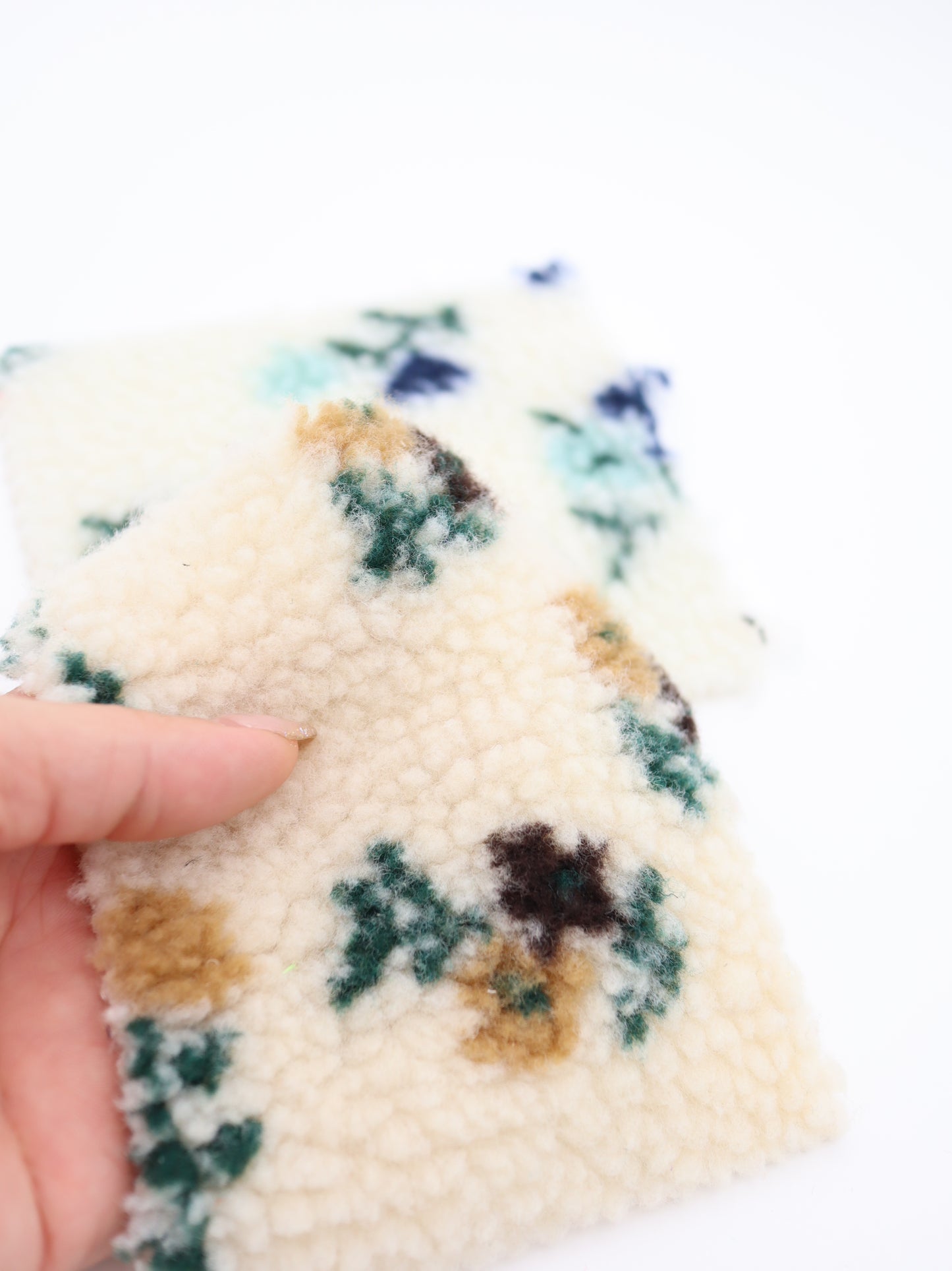 【25AW-032】フラワー柄ボアニット　/0.5ｙあたり=～1035円