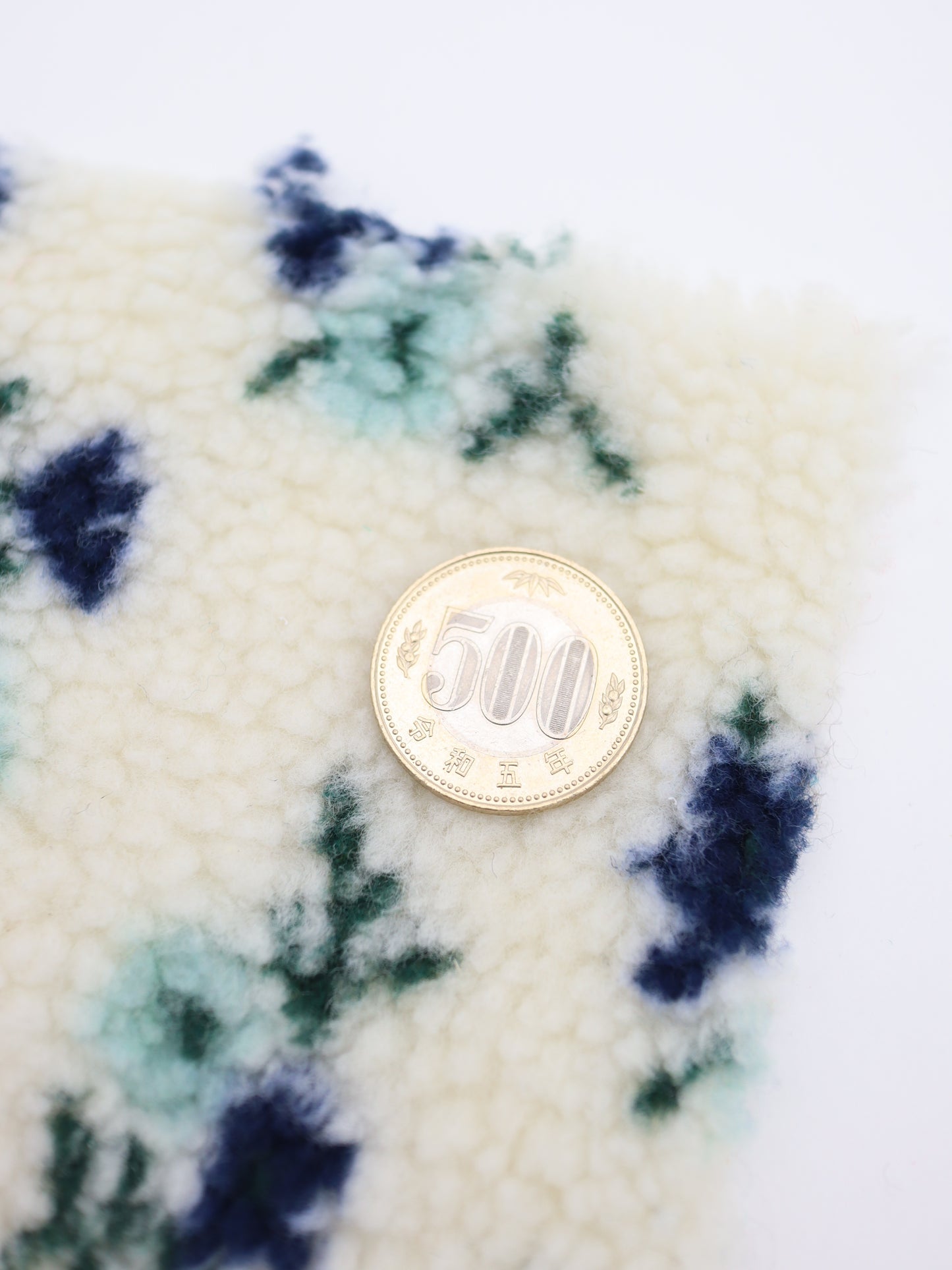 【25AW-032】フラワー柄ボアニット　/0.5ｙあたり=～1035円