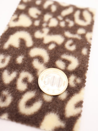 【25AW-028】リバーシブルヒョウ柄プリント両面起毛ニット　/0.5ｙあたり=～880円