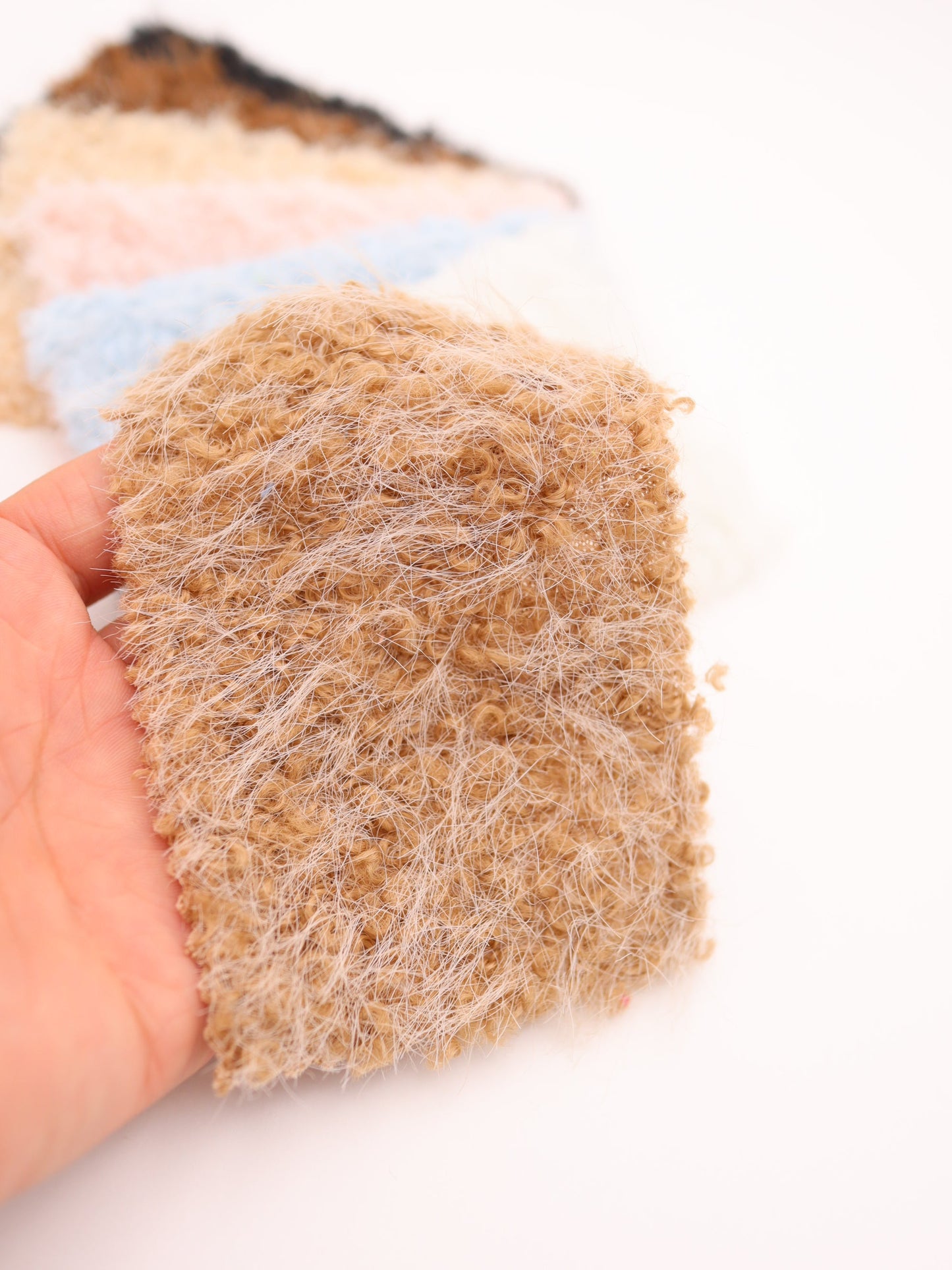 【25AW-034】ふわふわシャギーループニット　/0.5ｙあたり=～975円