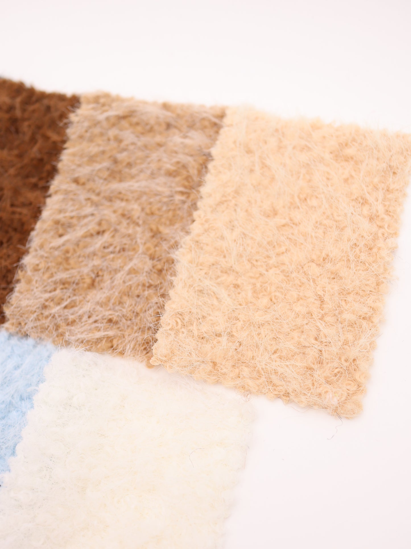 【25AW-034】ふわふわシャギーループニット　/0.5ｙあたり=～975円