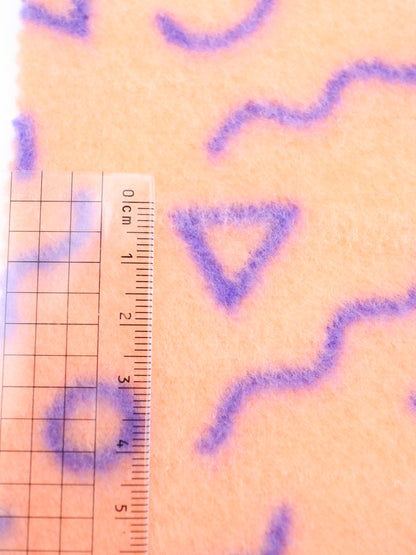 【25AW-031】幾何柄プリント両面起毛ニット　/0.5ｙあたり=～880円