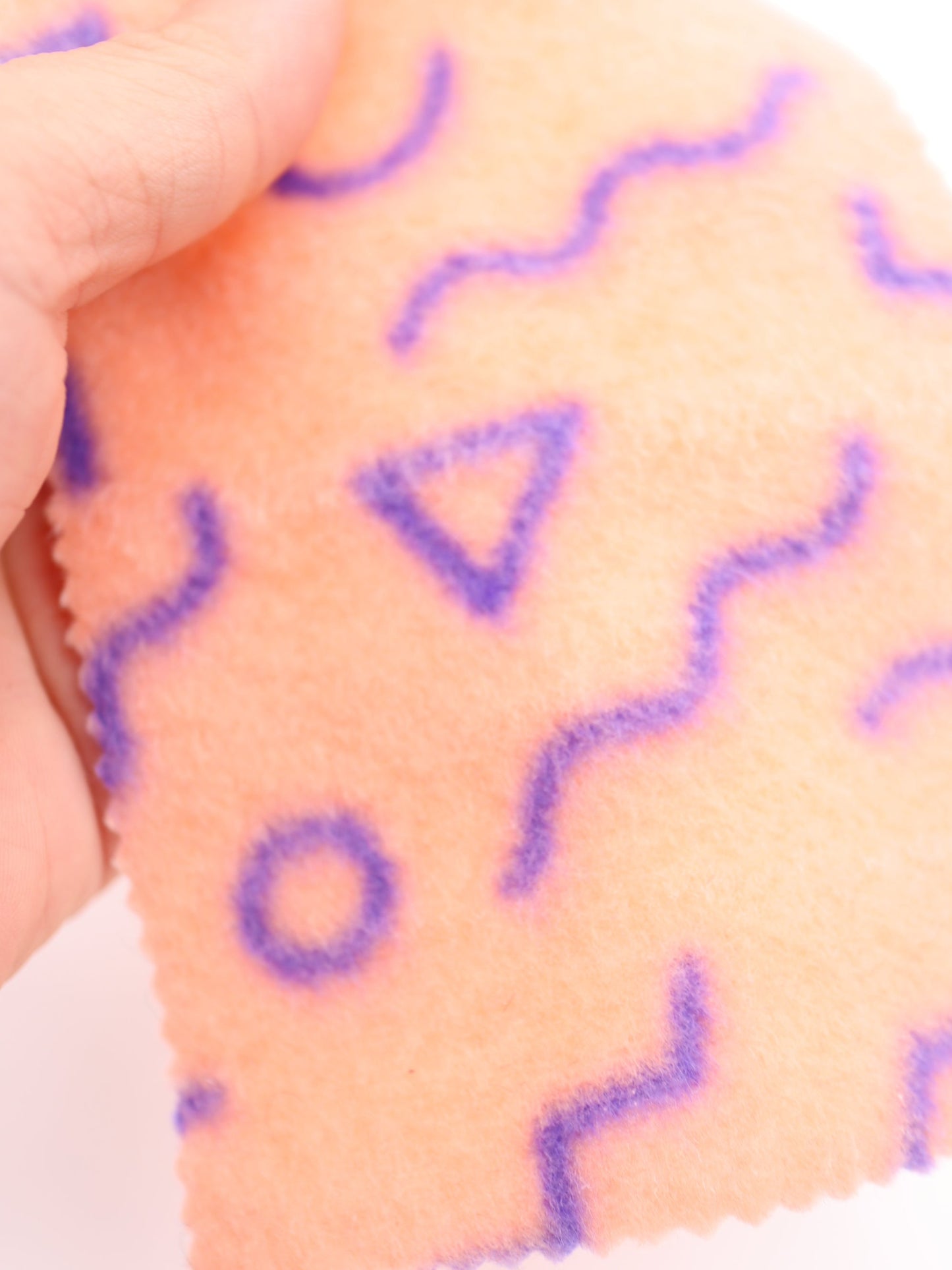 【25AW-031】幾何柄プリント両面起毛ニット　/0.5ｙあたり=～880円