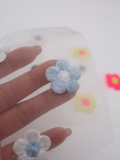 レトロフラワー刺繍オーガンジー｜【生地幅】約127センチ 【混率】ポリエステル100％｜ドッグウエア・KIDSウエア・雑貨・衣装向き｜26AW-284