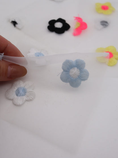 レトロフラワー刺繍オーガンジー｜【生地幅】約127センチ 【混率】ポリエステル100％｜ドッグウエア・KIDSウエア・雑貨・衣装向き｜26AW-284