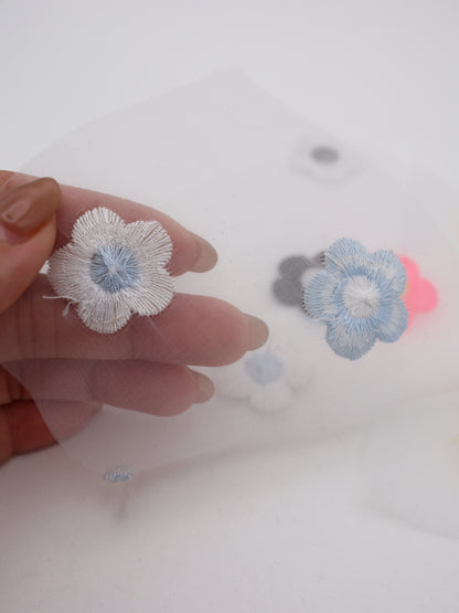 レトロフラワー刺繍オーガンジー｜【生地幅】約127センチ 【混率】ポリエステル100％｜ドッグウエア・KIDSウエア・雑貨・衣装向き｜26AW-284