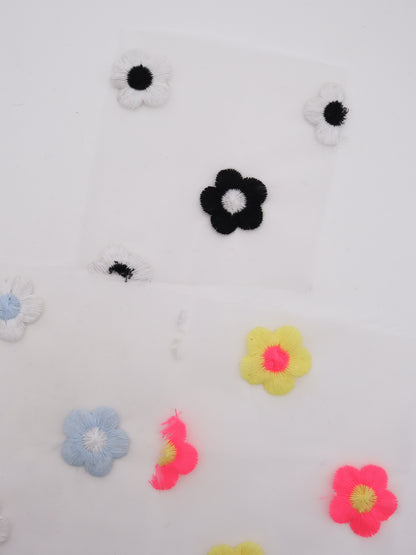 レトロフラワー刺繍オーガンジー｜【生地幅】約127センチ 【混率】ポリエステル100％｜ドッグウエア・KIDSウエア・雑貨・衣装向き｜26AW-284